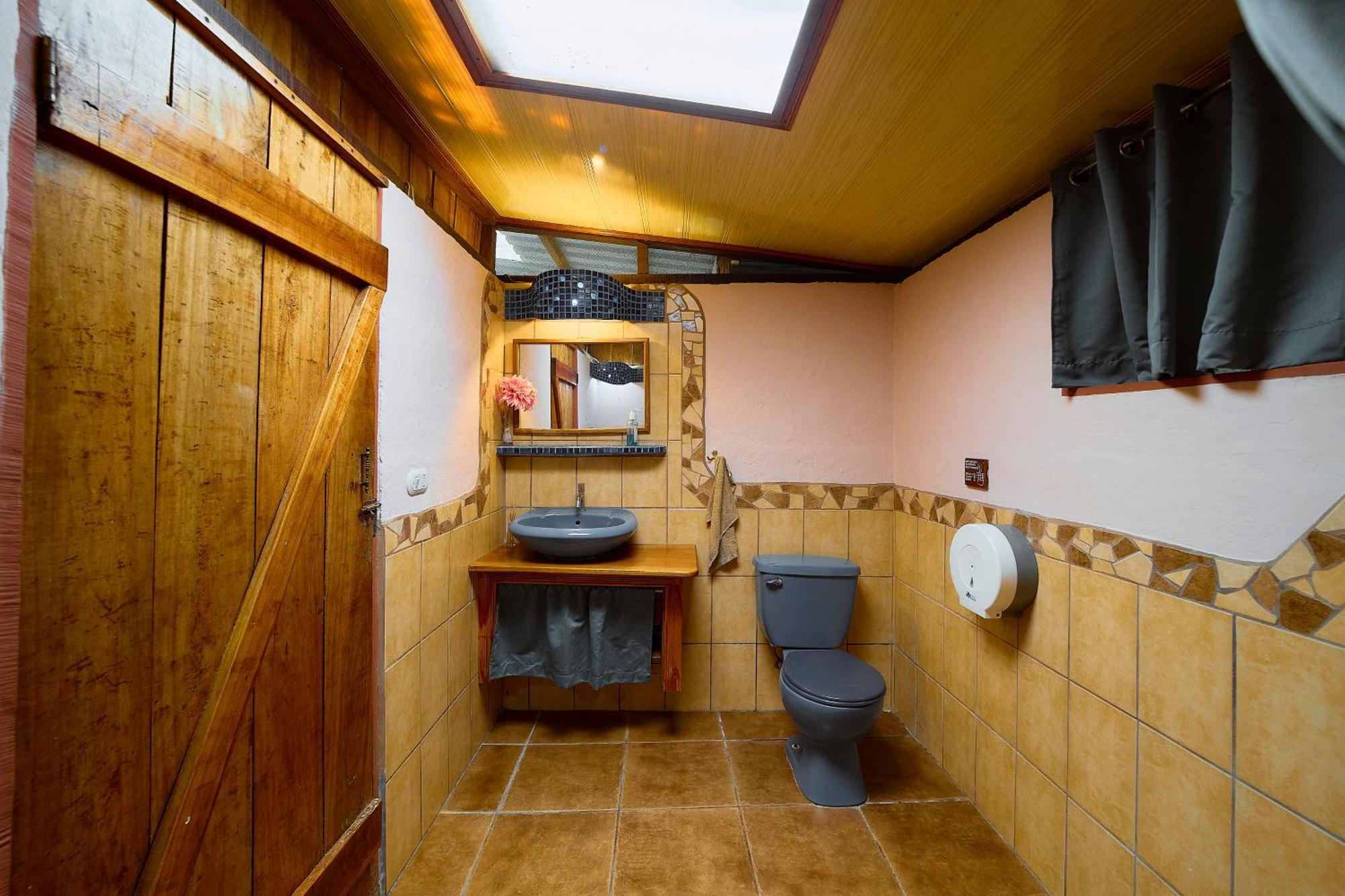 Cabinas Montesol Puerto Viejo de Talamanca Exteriér fotografie