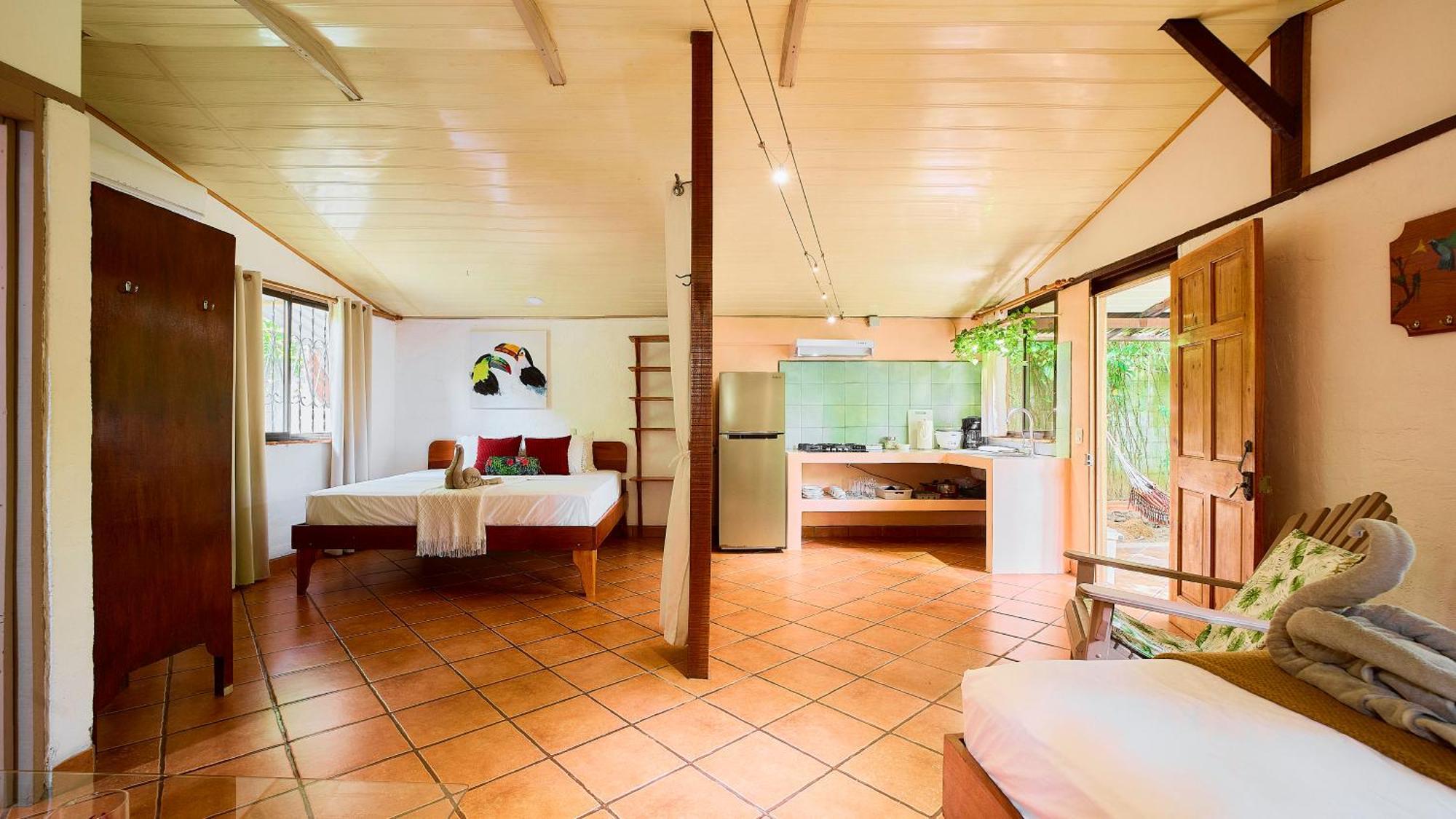 Cabinas Montesol Puerto Viejo de Talamanca Exteriér fotografie
