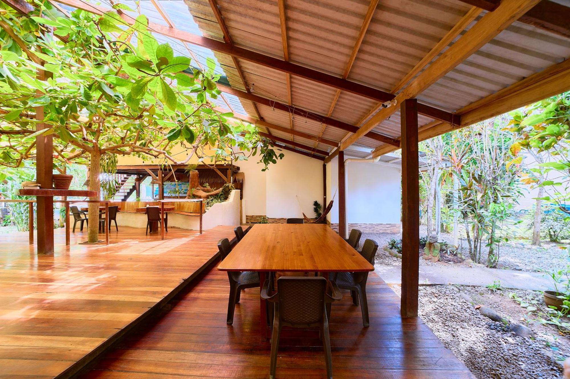 Cabinas Montesol Puerto Viejo de Talamanca Exteriér fotografie