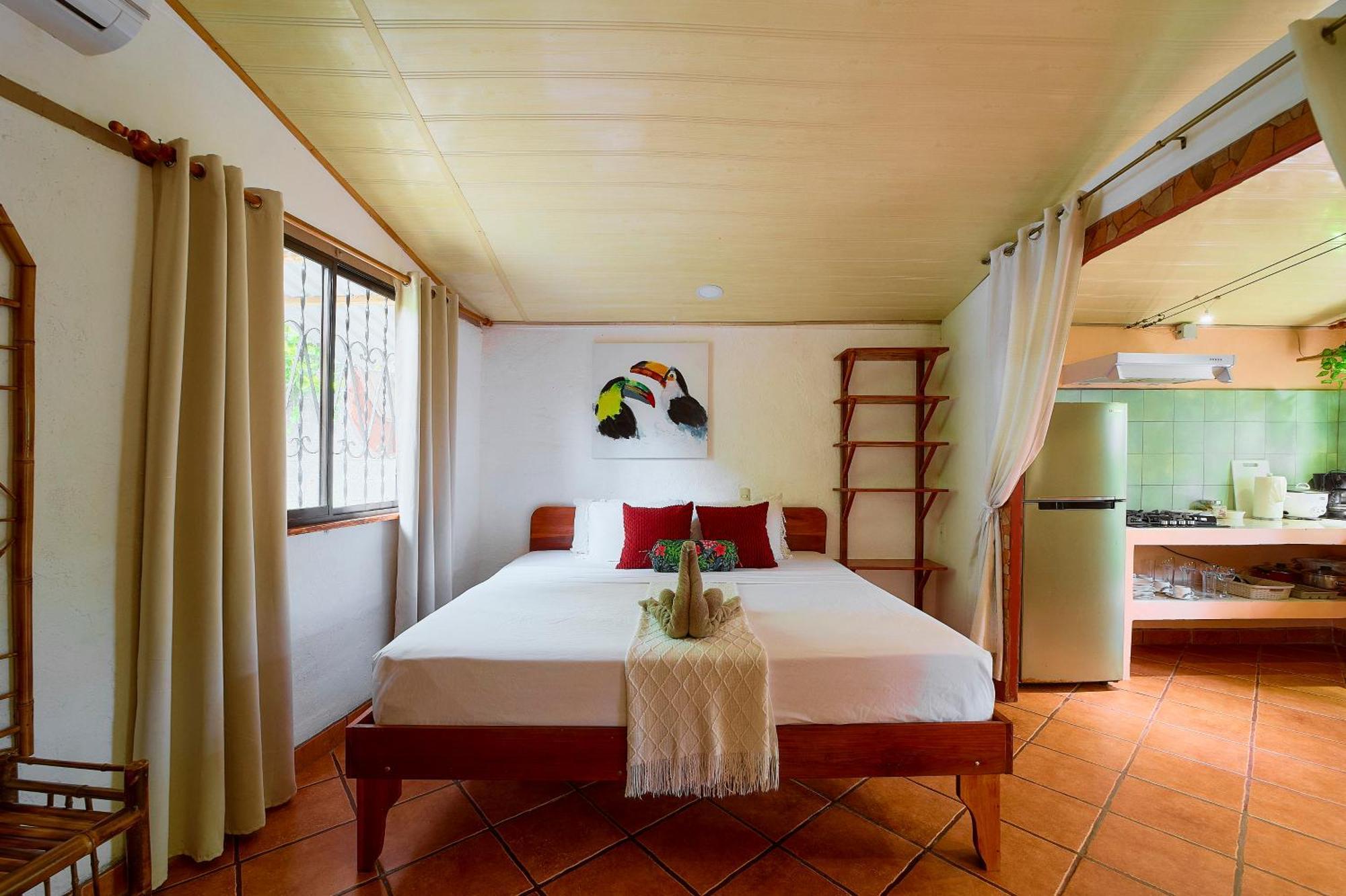 Cabinas Montesol Puerto Viejo de Talamanca Exteriér fotografie