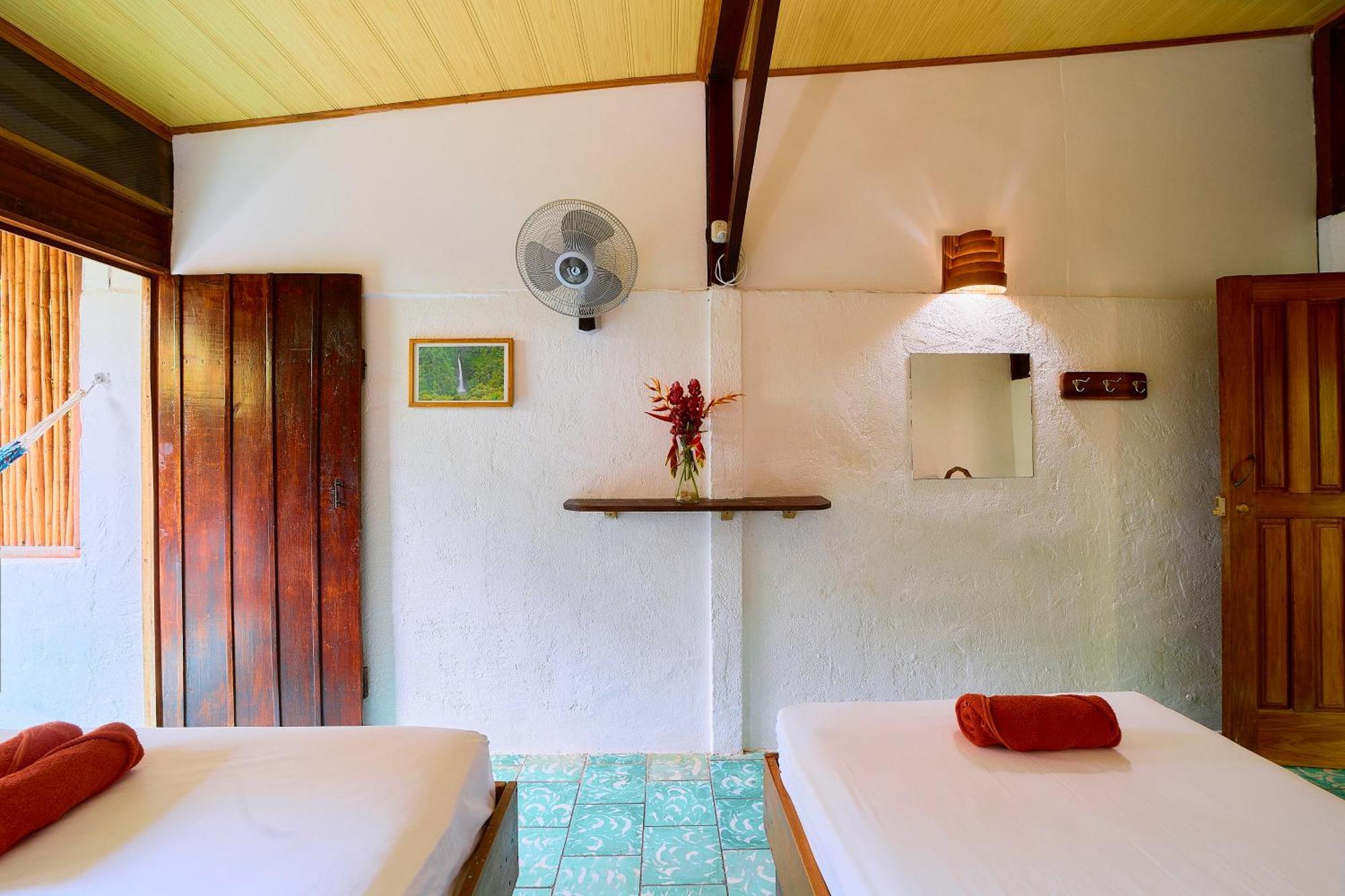 Cabinas Montesol Puerto Viejo de Talamanca Exteriér fotografie