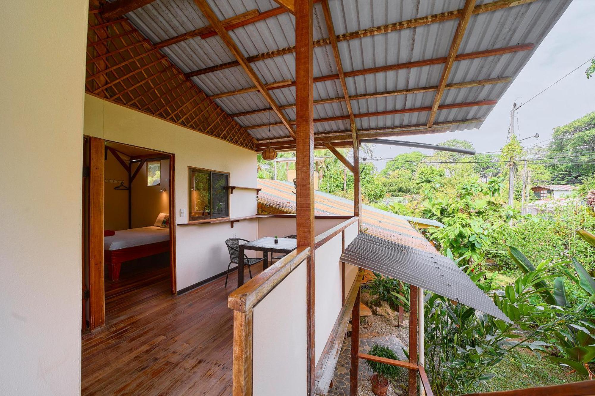 Cabinas Montesol Puerto Viejo de Talamanca Exteriér fotografie